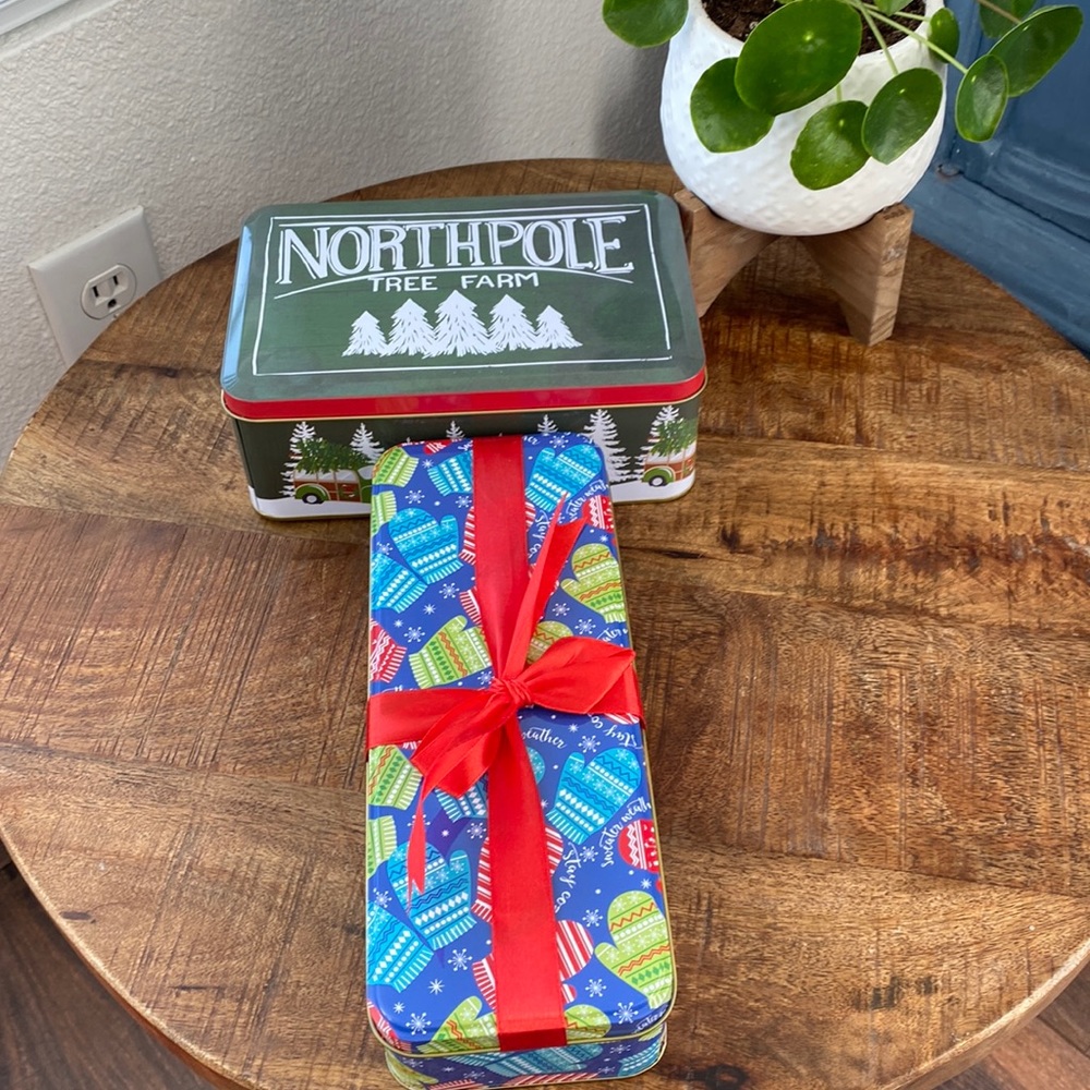 Set of 2: Holiday tins